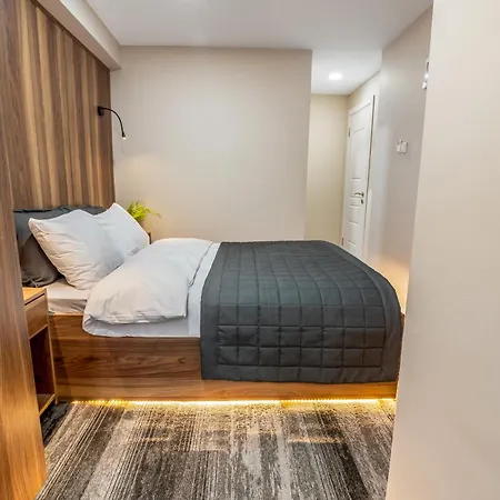 호텔 Piola Kadikoey 3*