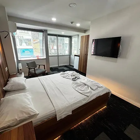 Piola Kadikoey Hotel 3*