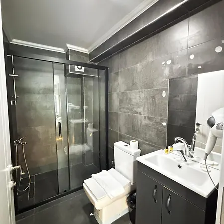 Hotel Piola Kadikoey 3*