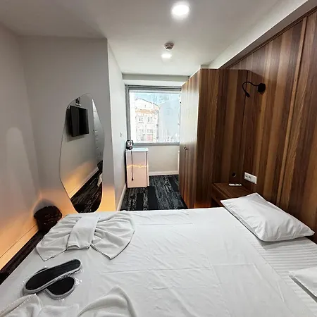 Piola Kadikoey Istambul