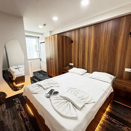 Piola Kadikoey 3* Istambul