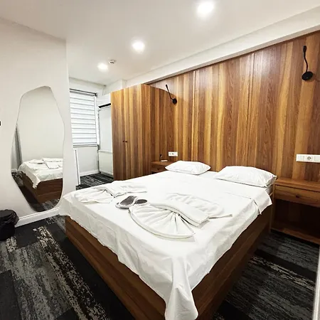 Piola Kadikoey Hotel