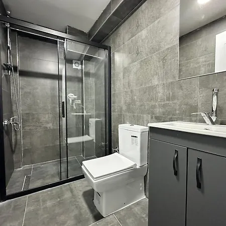 Piola Kadikoey Hotel 3*